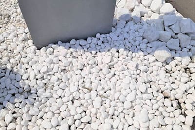 アプローチ化粧砂利